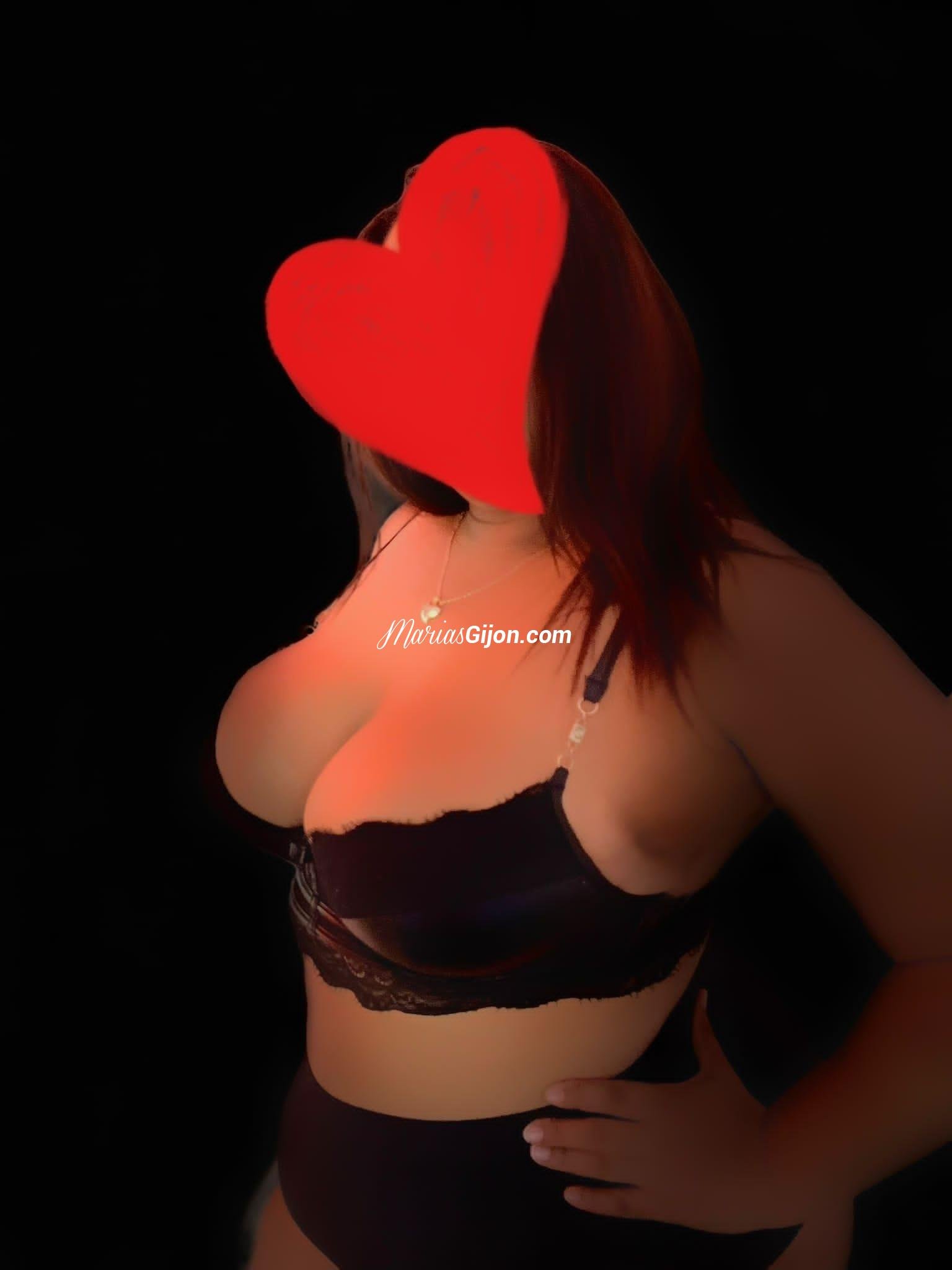 SARA 32 AÑOS COLOMBIANA